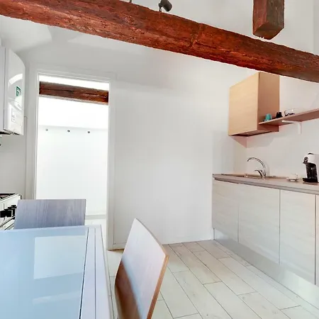 Ca'moderna Apartment *
